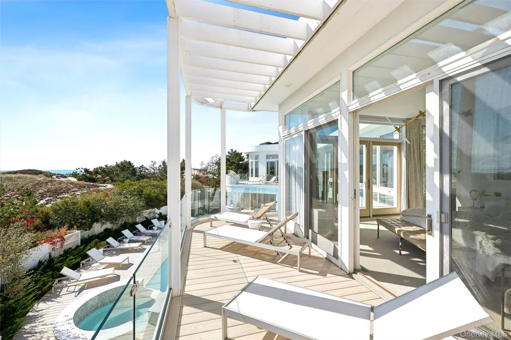 9 MITCHELL DUNES LANE Amagansett, NY 11930