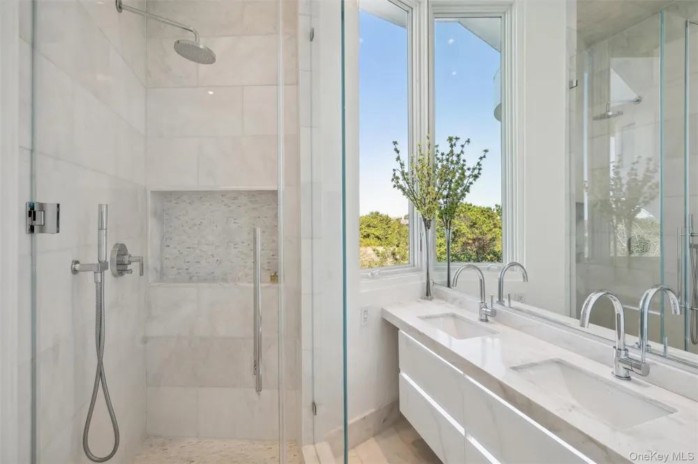9 MITCHELL DUNES LANE Amagansett, NY 11930