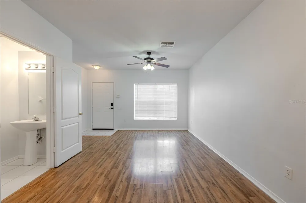 2432 LAKE WOODBERRY CIRCLE Brandon, FL 33510