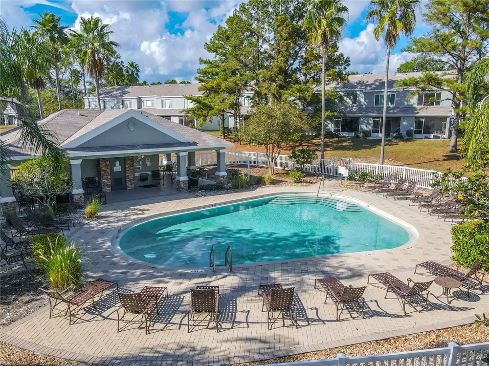 2432 LAKE WOODBERRY CIRCLE Brandon, FL 33510