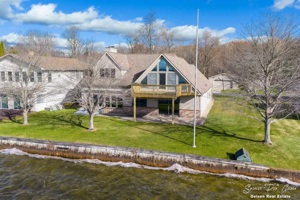 8591 Hidden Trail Orleans Township, MI 48865