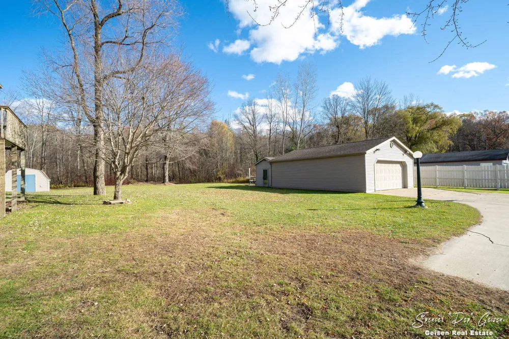 8591 Hidden Trail Orleans Township, MI 48865