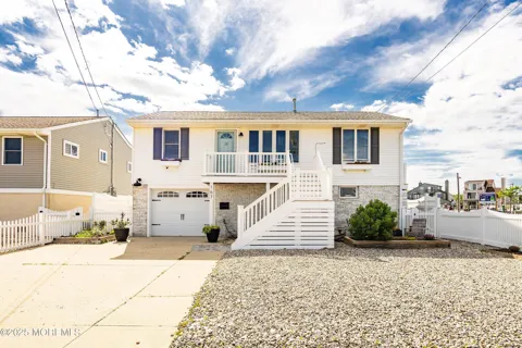 167 4th Avenue