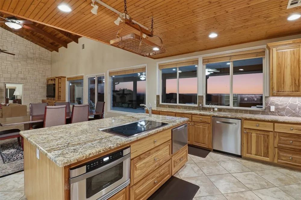450 Threadgill Ranch Road Burnet, TX 78611