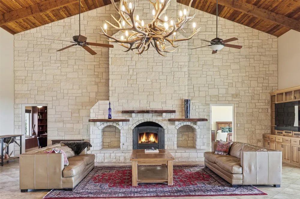 450 Threadgill Ranch Road Burnet, TX 78611