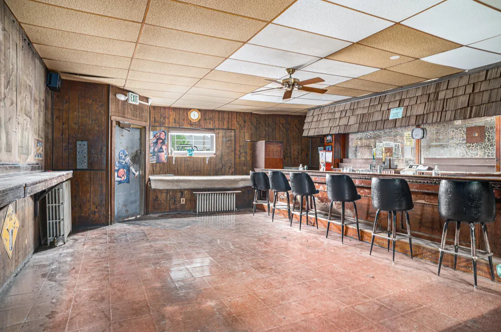 604 W 151st Street East Chicago, IN 46312
