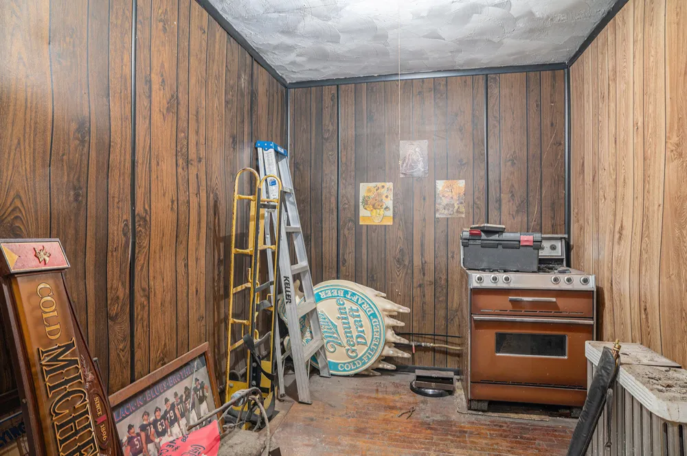 604 W 151st Street East Chicago, IN 46312