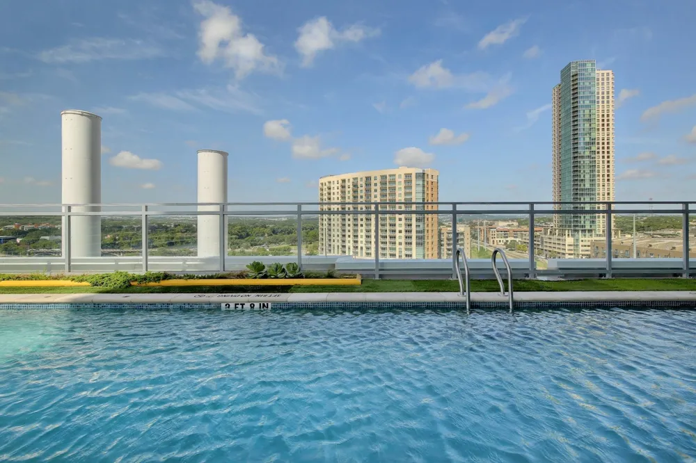 222 West Avenue #2201 Austin, TX 78701