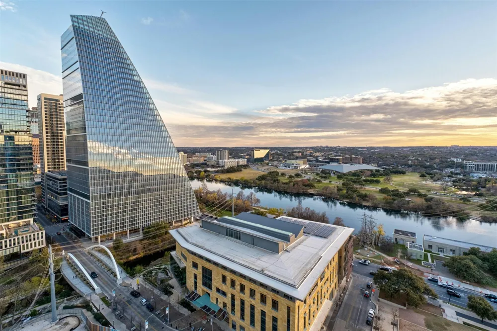 222 West Avenue #2201 Austin, TX 78701