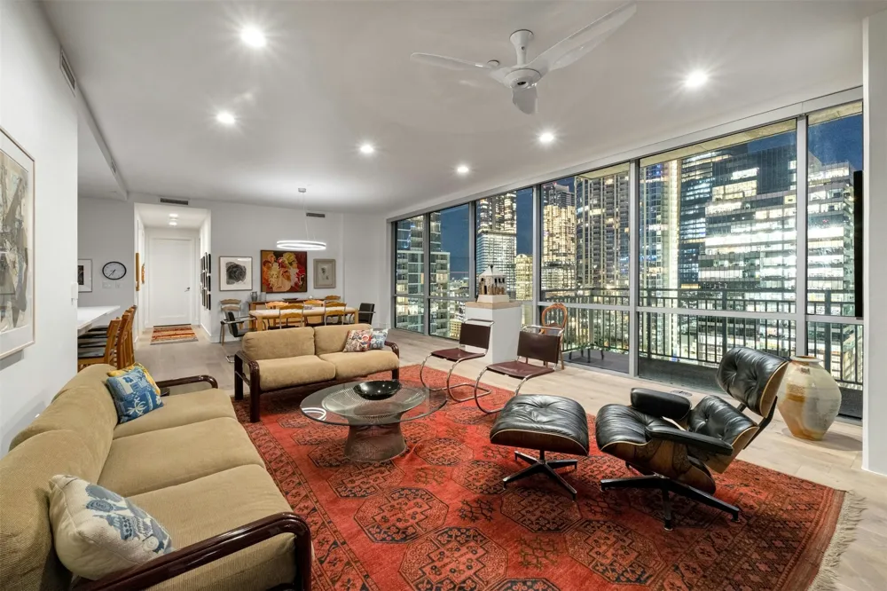 222 West Avenue #2201 Austin, TX 78701
