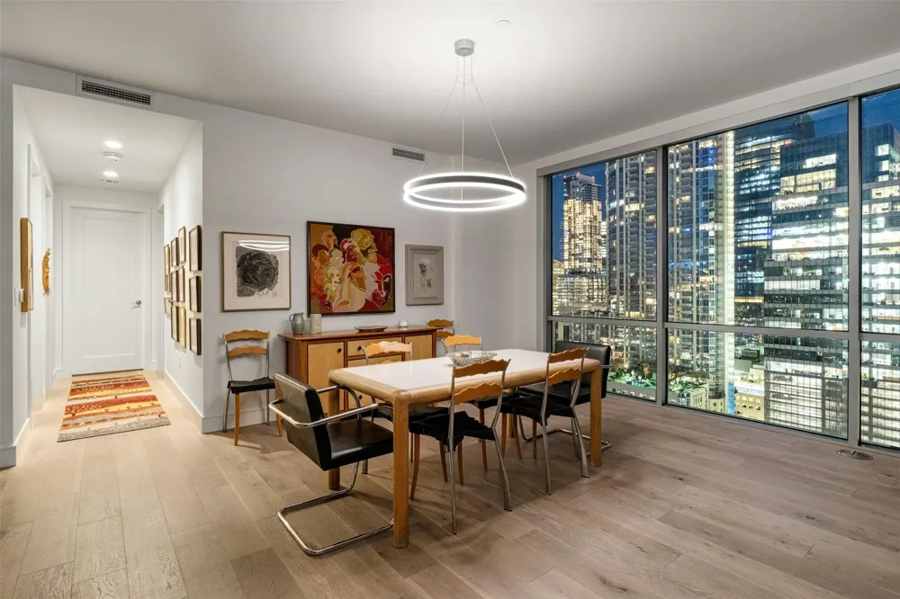 222 West Avenue #2201 Austin, TX 78701