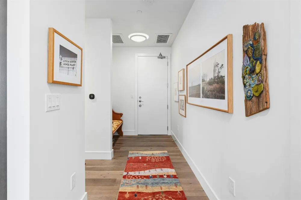 222 West Avenue #2201 Austin, TX 78701