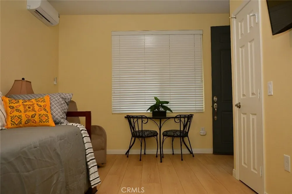 483 Lyle #B Hemet, CA 92545