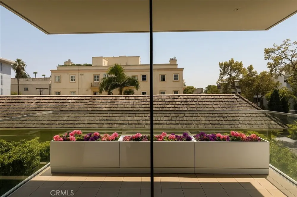 9200 Wilshire #304W Beverly Hills, CA 90212