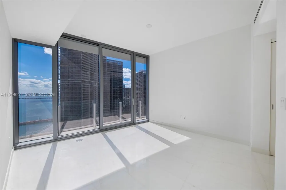 300 Biscayne Boulevard Way #3506W Miami, FL 33131