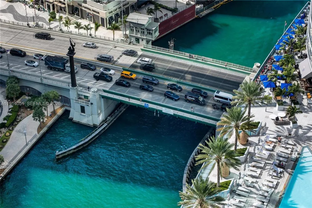 300 Biscayne Boulevard Way #3506W Miami, FL 33131