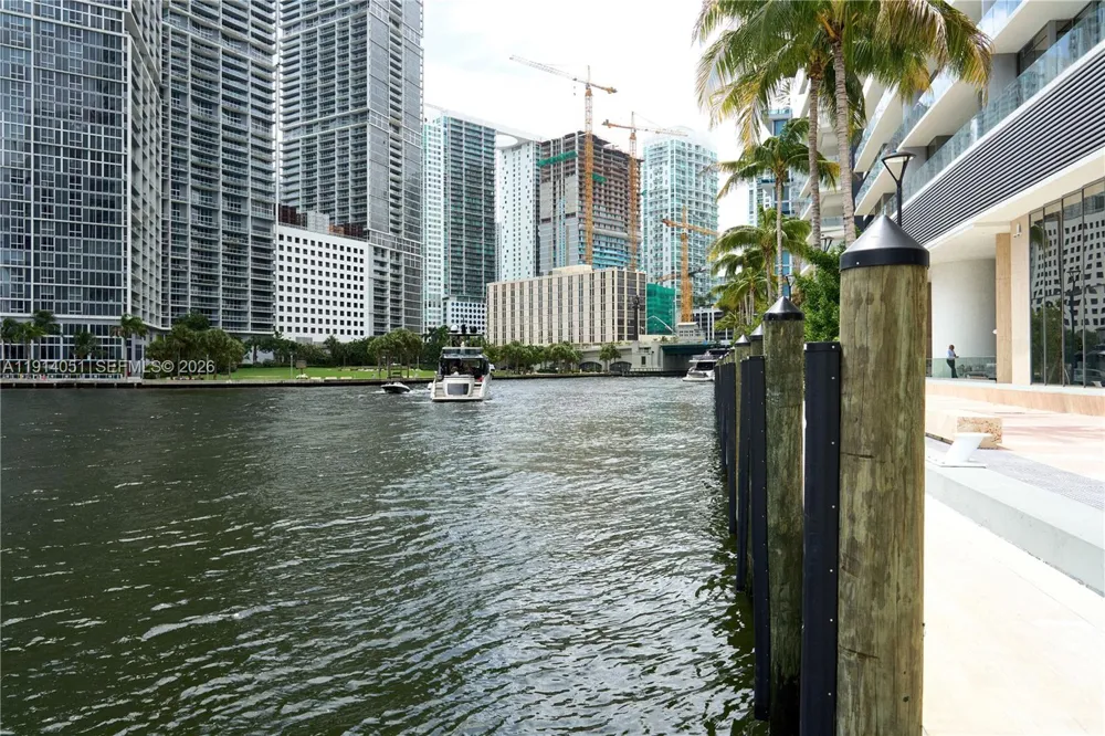 300 Biscayne Boulevard Way #3506W Miami, FL 33131