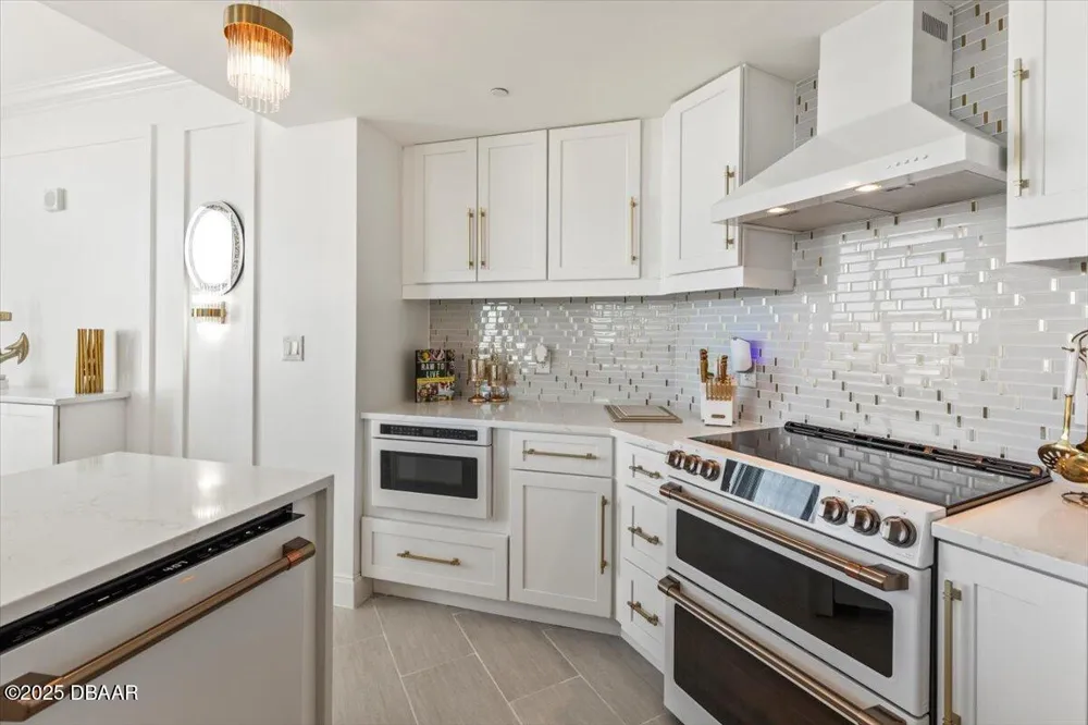 231 Riverside Drive #102 Holly Hill, FL 32117