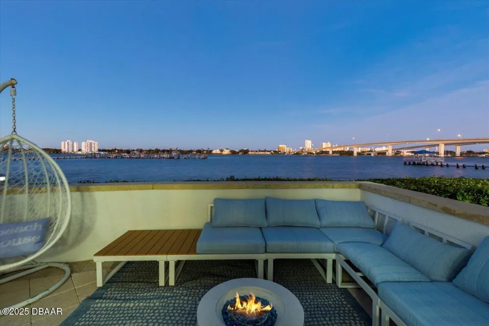 231 Riverside Drive #102 Holly Hill, FL 32117