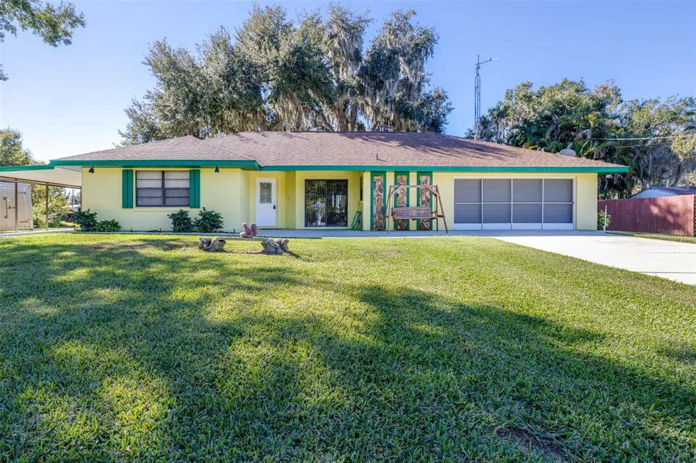 623 RACOON LANE Lorida, FL 33857