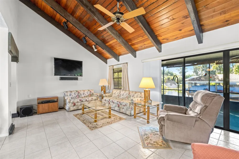 623 RACOON LANE Lorida, FL 33857