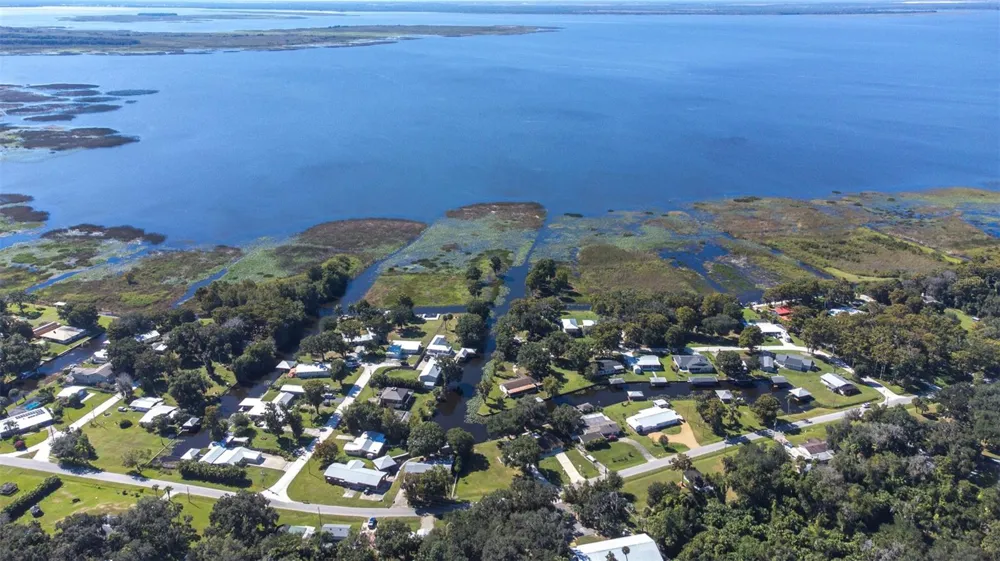 623 RACOON LANE Lorida, FL 33857