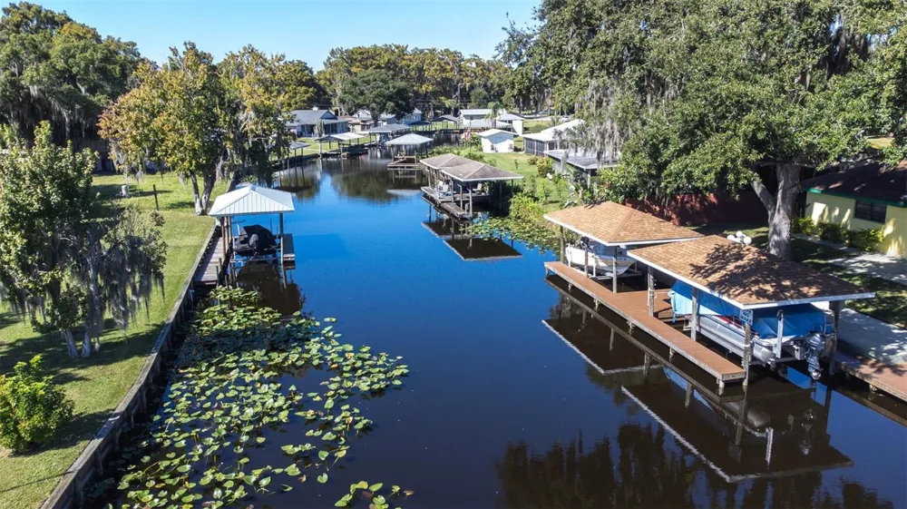 623 RACOON LANE Lorida, FL 33857