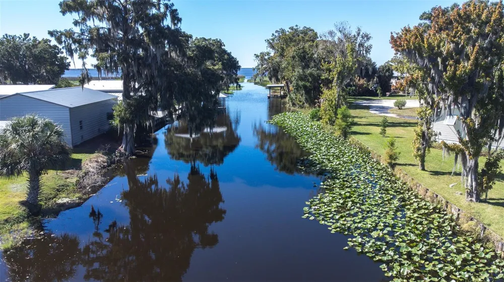 623 RACOON LANE Lorida, FL 33857