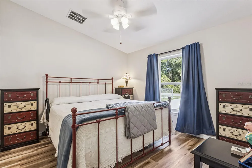 61 GUAVA TRAIL Ocklawaha, FL 32179