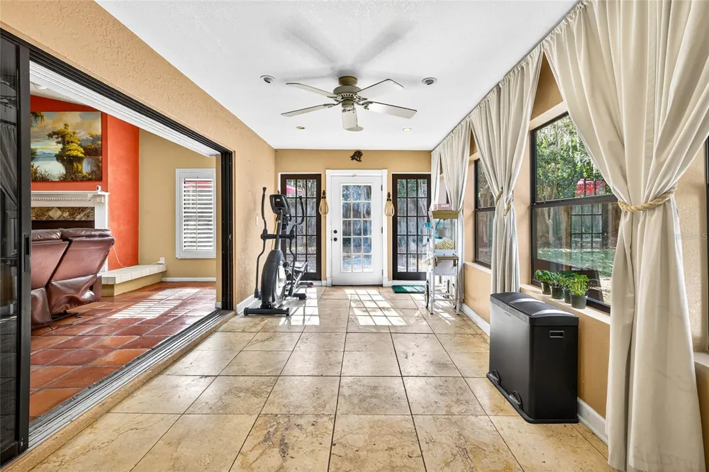 2835 HAMMOCK DRIVE Plant City, FL 33566