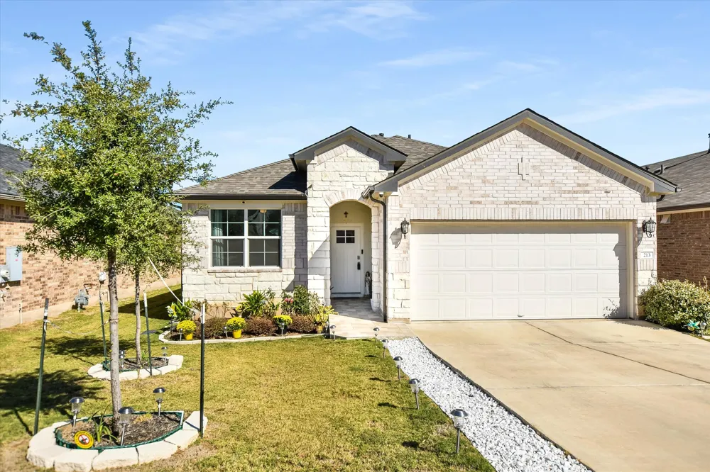 213 Brooklyn Drive Georgetown, TX 78626