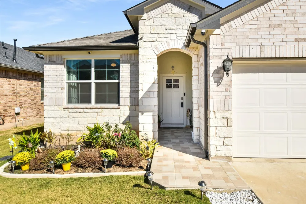 213 Brooklyn Drive Georgetown, TX 78626
