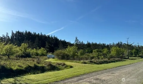 16 Airport Perimeter Way