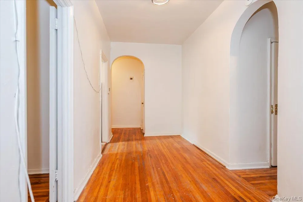 758 Brady #214 Bronx, NY 10462