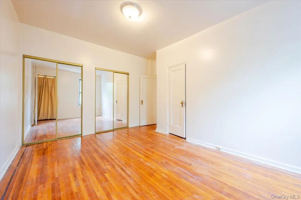 758 Brady #214 Bronx, NY 10462