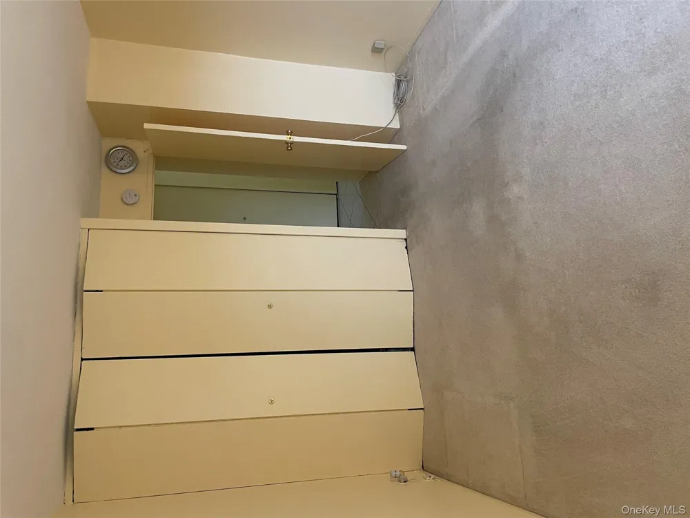3410 De Reimer Avenue #6A Bronx, NY 10475