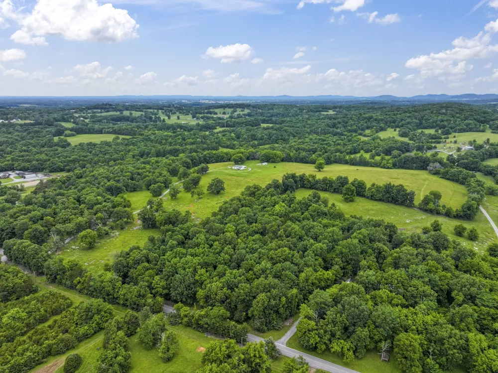439 Philippi Road Wartrace, TN 37183