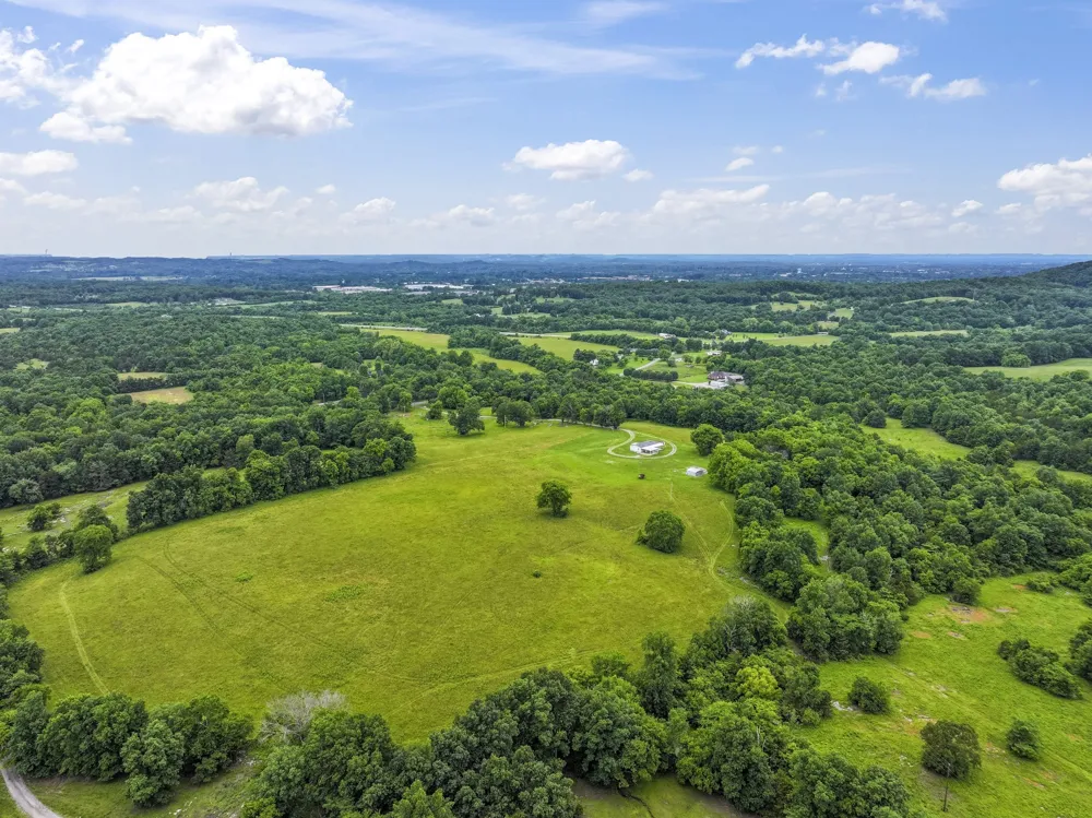 439 Philippi Road Wartrace, TN 37183