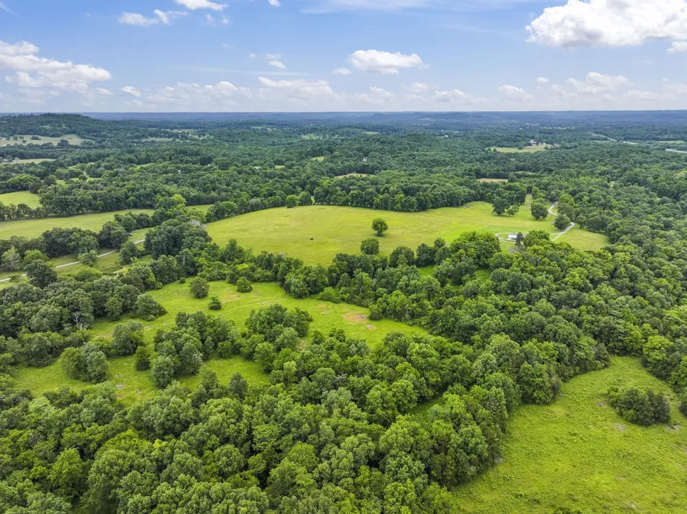 439 Philippi Road Wartrace, TN 37183