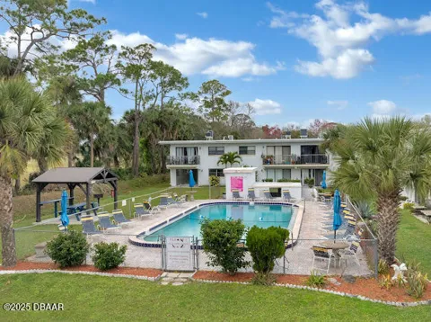 1504 Virginia Avenue #203