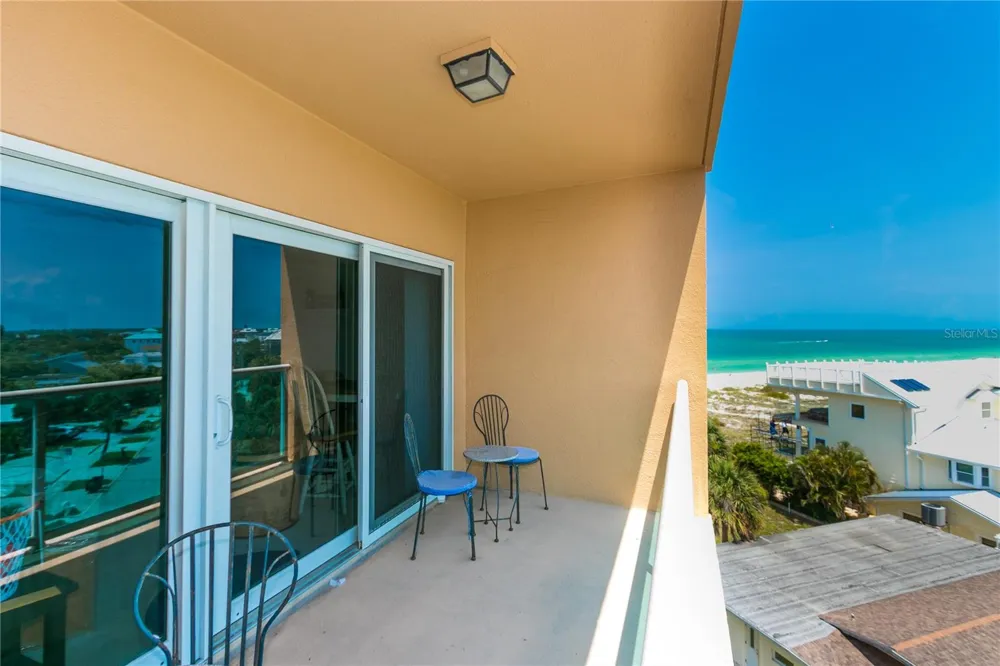 880 MANDALAY AVENUE #N412 Clearwater, FL 33767