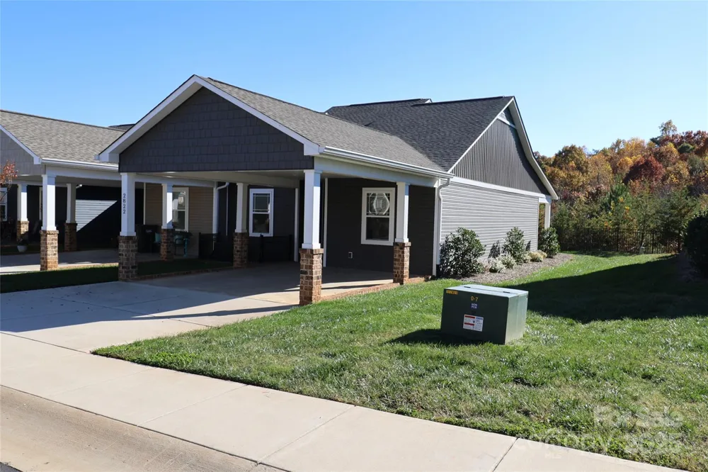 2822 15th Avenue Place SE Hickory, NC 28602