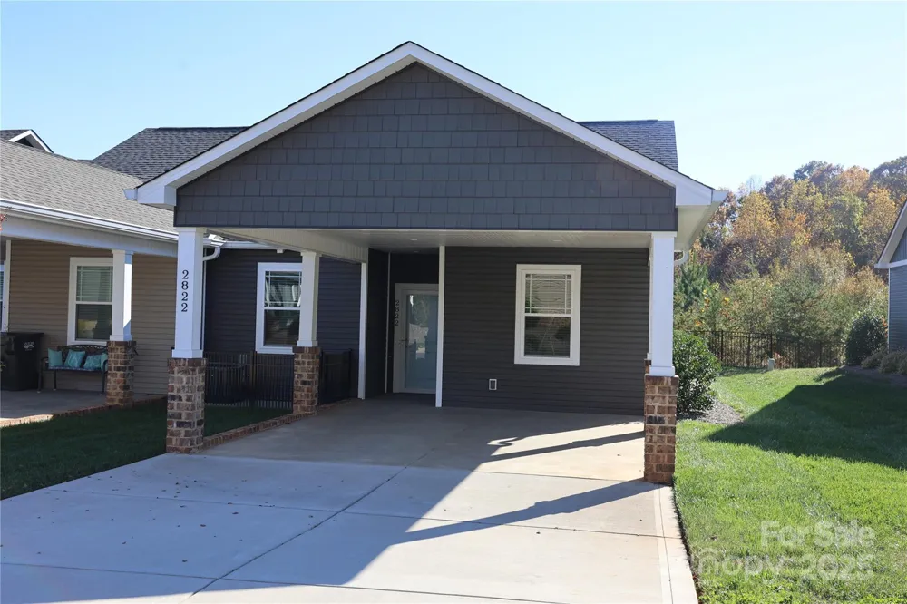 2822 15th Avenue Place SE Hickory, NC 28602