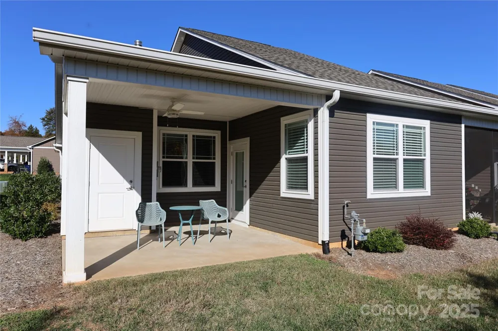 2822 15th Avenue Place SE Hickory, NC 28602