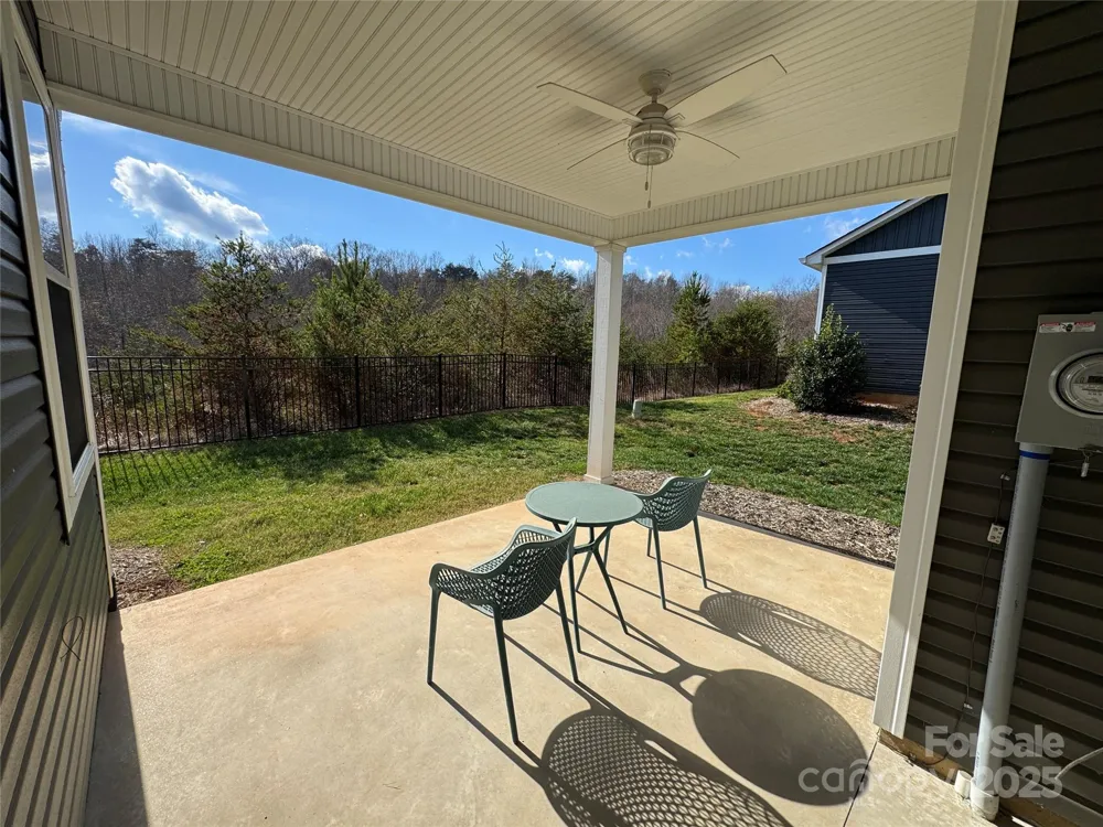 2822 15th Avenue Place SE Hickory, NC 28602