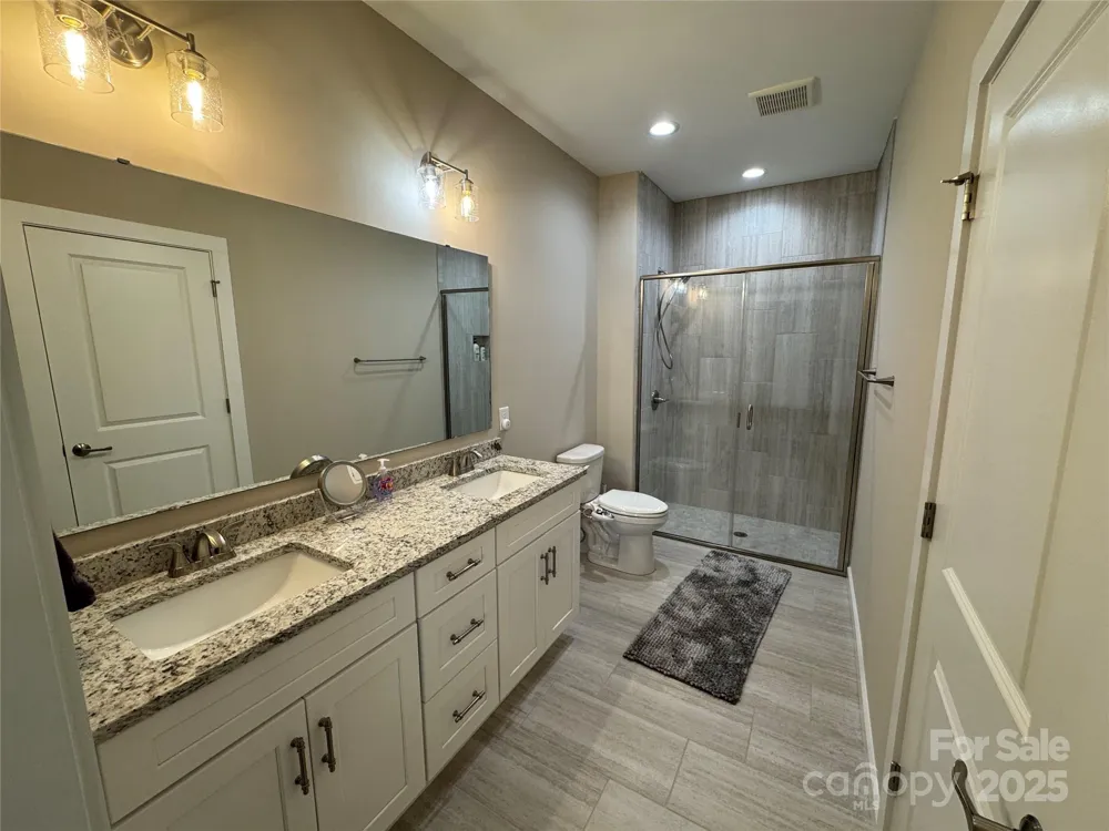 2822 15th Avenue Place SE Hickory, NC 28602