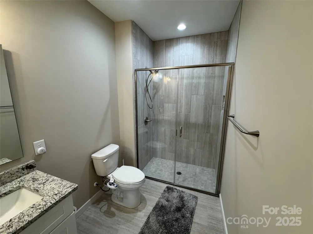 2822 15th Avenue Place SE Hickory, NC 28602