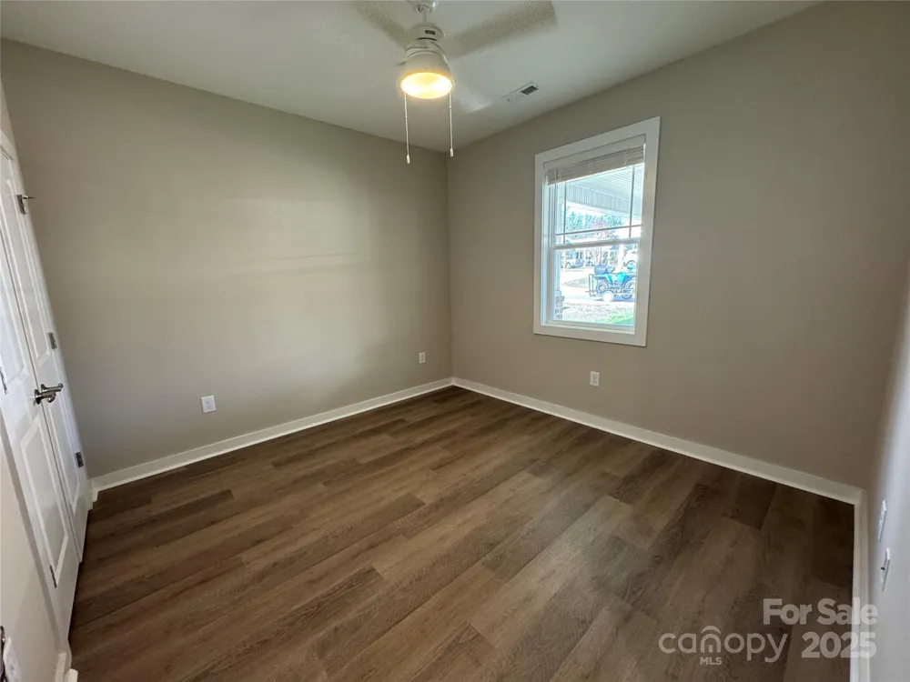 2822 15th Avenue Place SE Hickory, NC 28602