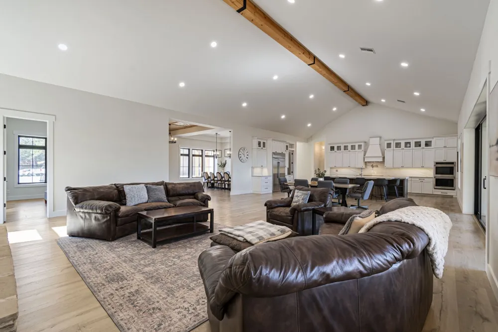 202 Ravenridge Rd Summertown, TN 38483