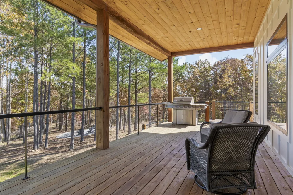 202 Ravenridge Rd Summertown, TN 38483